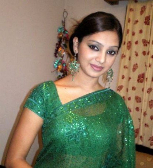 Massages Maharashtra: LET’S MASSAGE US! I AM SHY, SLIM WITH A LITTLE VAGINITARY FOR THE WEEKEND
