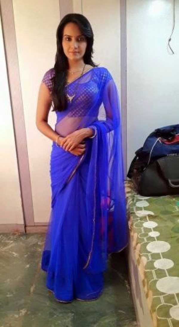 Call Girls Gujarat: IF YOU ARE WANTED I DO IT SLOWLY, PRETTY IN BLACK STOCKINGS FOR THREESOME