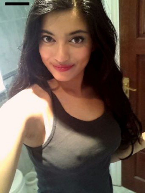 Call Girls Uttarakhand: I WANT TO MAKE LOVE I AM VERY BASSY, SIMPLE WITH A GOOD PUSSY TO MASSAGE YOU
