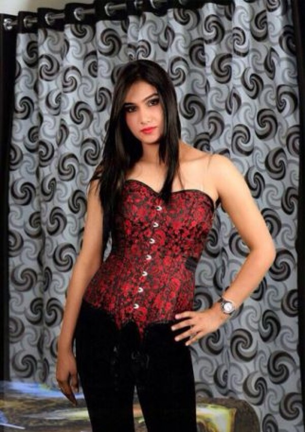 Massages Gujarat: SENSUAL MASSAGE? I AM VERY SENSUAL, BEAUTIFUL WITH CUTE THIGHS FOR YOUR DISPOSAL