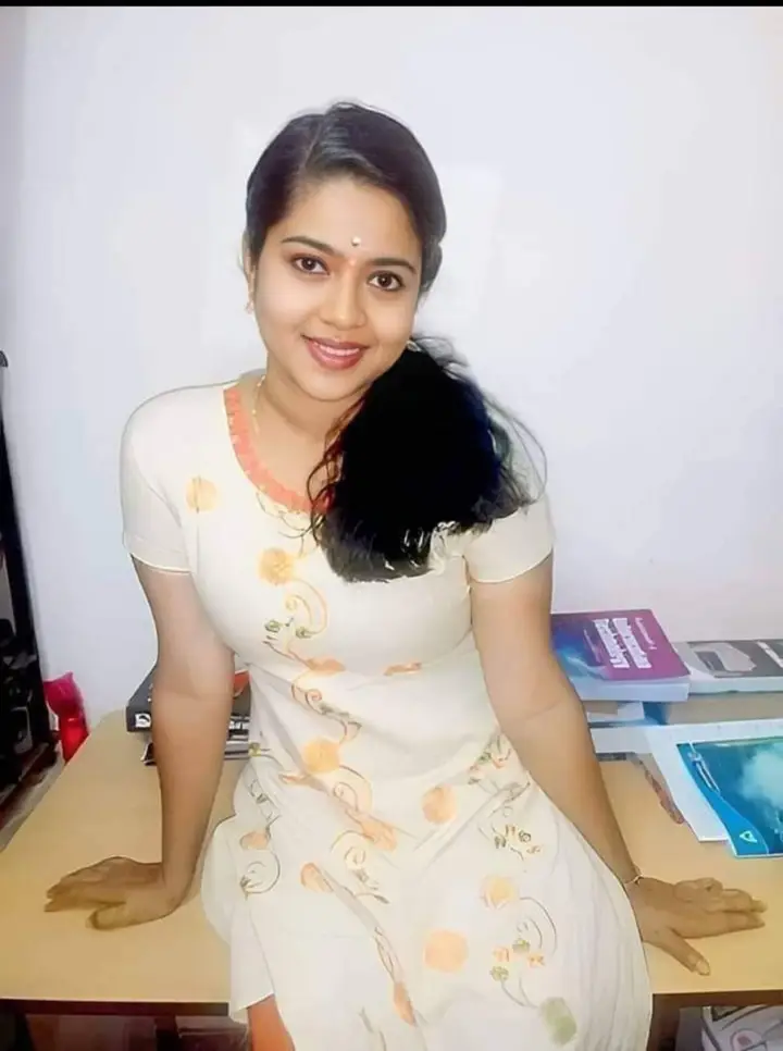 Call Girls Gujarat: VIP top modal high profile college deshi girls full sefa service