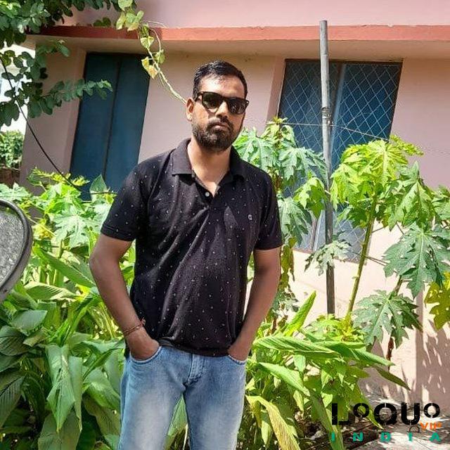 Male Escorts Chandigarh: 35 yr old professional playboy available for single ladies and couples