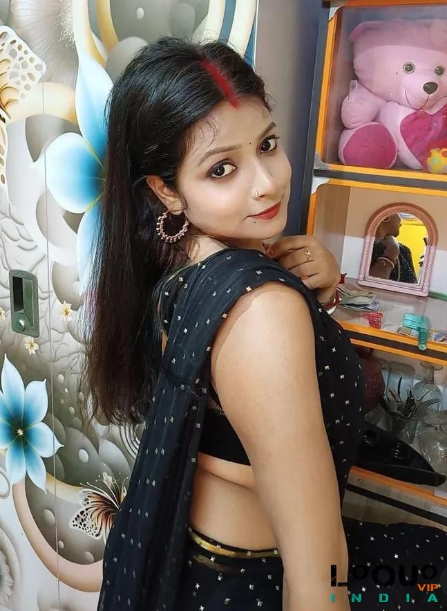 Call Girls Maharashtra: 952305//1218 Call me Pooja real service genuine client full safe shiut