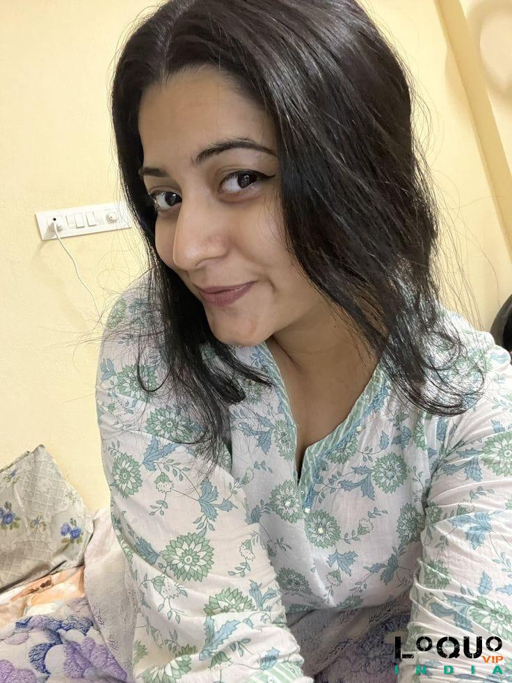 Call Girls Assam: I am college girl full open and fingerings ke sath