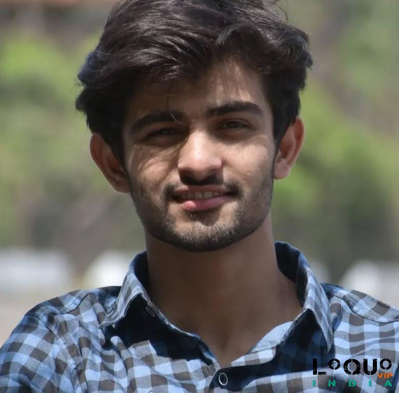 Male Escorts Chandigarh: Kisi ko interest hon contact me only for girls